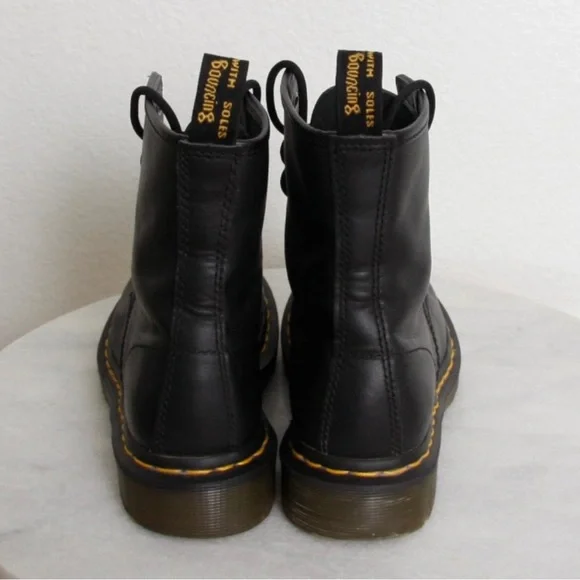 Dr Martens 1460 WOMEN'S SMOOTH LEATHER LACE UP BOOTS Excellent pre-owned! - Picture 4 of 11